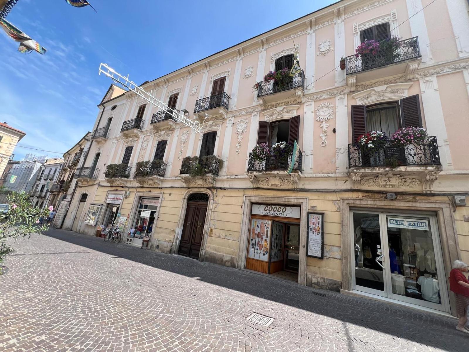 Appartamento Eleonora Sulmona Eksteriør bilde
